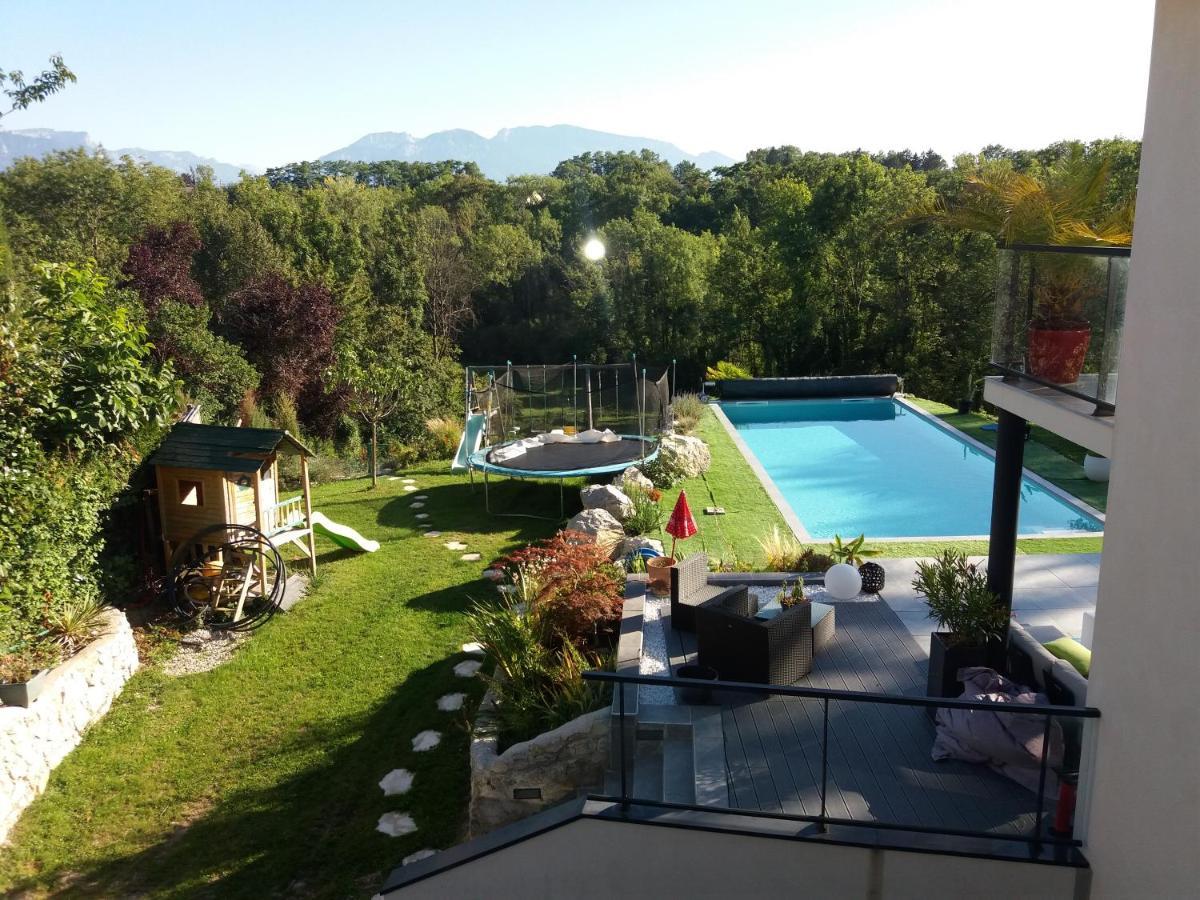 Chambres, Cuisine, Piscine, Spa, Billards, Airhockey, Nature Privatunterkunft *